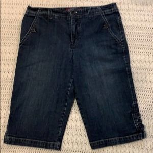 Gloria Vanderbilt Denim‎ Capris Women’s Size 10